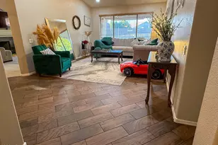 20318 N 61st Ave, Glendale, AZ 85308 - Photo 8