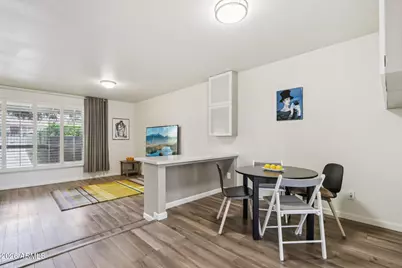 10049 N 25th Place, Phoenix, AZ 85028 - Photo 18