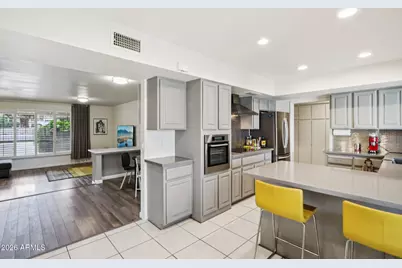 10049 N 25th Place, Phoenix, AZ 85028 - Photo 20