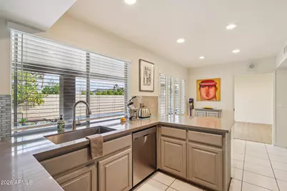 10049 N 25th Place, Phoenix, AZ 85028 - Photo 22