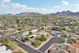 10049 North 25th Pl, Phoenix, AZ 85028 - Photo 2