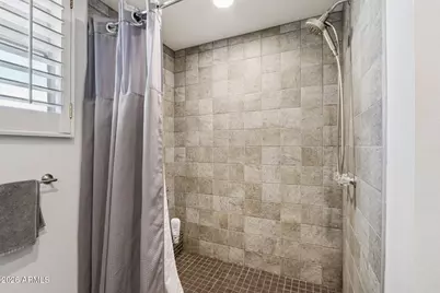 10049 N 25th Place, Phoenix, AZ 85028 - Photo 30