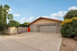 10049 North 25th Pl, Phoenix, AZ 85028 - Photo 6