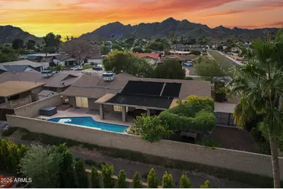 10049 N 25th Place, Phoenix, AZ 85028 - Photo 2