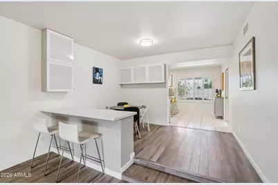 10049 N 25th Place, Phoenix, AZ 85028 - Photo 16