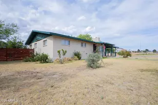 1626 E 11th St, Douglas, AZ 85607 - Photo 2