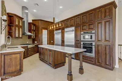 8008 E Whistling Wind Way, Scottsdale, AZ 85255 - Photo 2