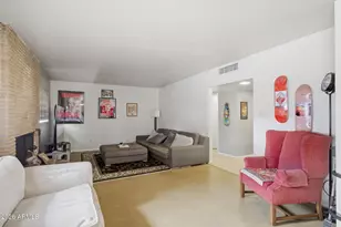 1701 E Tuckey Ln, Phoenix, AZ 85016 - Photo 4