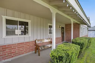 1701 E Tuckey Ln, Phoenix, AZ 85016 - Photo 2