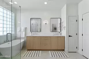 1084 E Susan Ln, Tempe, AZ 85288 - Photo 14