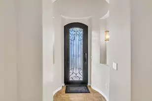 2264 E Desert Broom Pl, Chandler, AZ 85286 - Photo 6