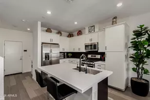 4548 S Renaissance Dr, Gilbert, AZ 85297 - Photo 4