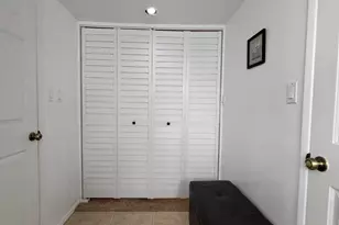 12222 N Paradise Vlg Pkwy S, Phoenix, AZ 85032 - Photo 16