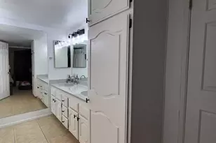 12222 N Paradise Vlg Pkwy S, Phoenix, AZ 85032 - Photo 18