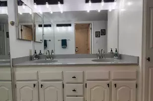 12222 N Paradise Vlg Pkwy S, Phoenix, AZ 85032 - Photo 20