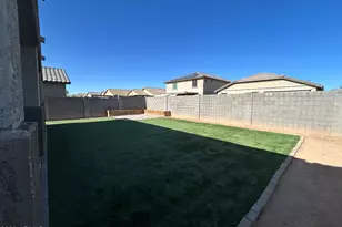 17922 W Tina Ln, Surprise, AZ 85387 - Photo 18