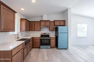 1250 E Bell Rd, Phoenix, AZ 85022 - Photo 12