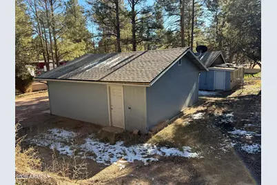 2058 Pinehaven Lane, Overgaard, AZ 85933 - Photo 20