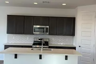 16814 W Shangri La Rd, Surprise, AZ 85388 - Photo 6