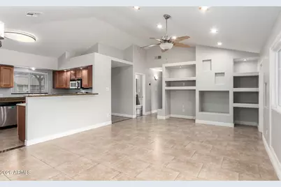 4637 E Granada Road, Phoenix, AZ 85008 - Photo 2