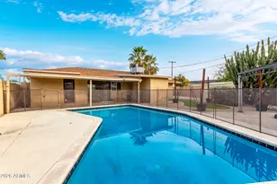 4637 E Granada Rd, Phoenix, AZ 85008 - Photo 2