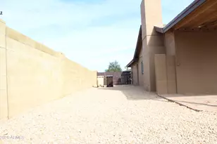 7301 W Canterbury Dr, Peoria, AZ 85345 - Photo 30