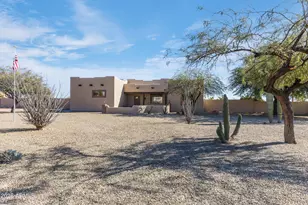 28409 N 243rd Dr, Wittmann, AZ 85361 - Photo 2