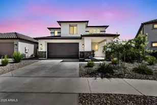 987 W Macaw Dr, Queen Creek, AZ 85140 - Photo 2