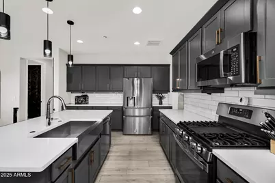 987 W Macaw Drive, San Tan Valley, AZ 85140 - Photo 8