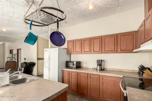 8601 N 103rd Ave, Peoria, AZ 85345 - Photo 16