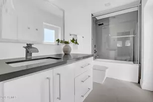 8740 E Monte Vista Rd, Scottsdale, AZ 85257 - Photo 16