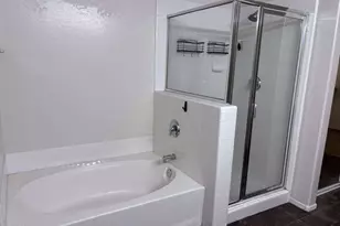 955 E Knox Rd, Chandler, AZ 85225 - Photo 14