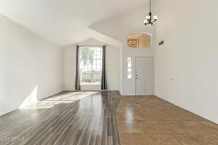 1002 W Kelton Ln, Phoenix, AZ 85023 - Photo 14