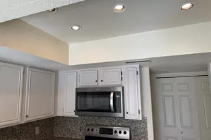 11011 N 92nd St, Scottsdale, AZ 85260 - Photo 14