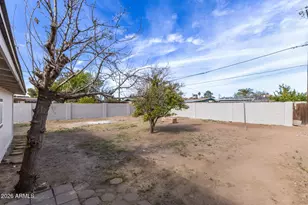 1906 E Almeria Rd, Phoenix, AZ 85006 - Photo 28