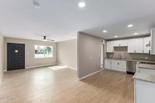 1906 E Almeria Rd, Phoenix, AZ 85006 - Photo 10