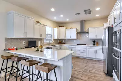 4712 E Nocona Lane, Phoenix, AZ 85050 - Photo 2