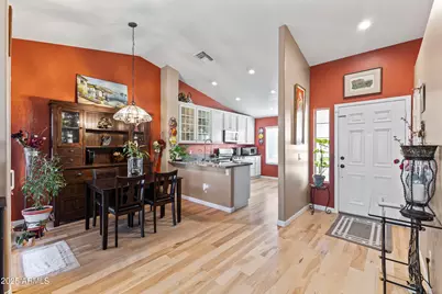 922 W Hudson Way, Gilbert, AZ 85233 - Photo 8