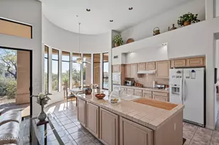 10121 E Saddle Horn Trail, Scottsdale, AZ 85255 - Photo 12