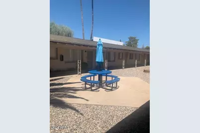 302 W Medlock Drive #8, Phoenix, AZ 85013 - Photo 4