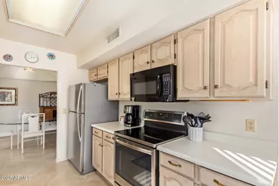 9329 W Topeka Drive, Peoria, AZ 85382 - Photo 14