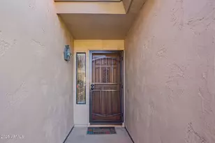9329 W Topeka Dr, Peoria, AZ 85382 - Photo 6