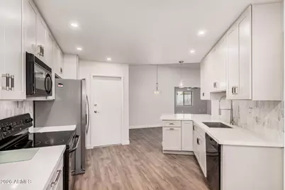 16635 N 103rd Avenue, Sun City, AZ 85351 - Photo 8