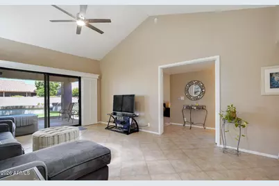 18888 N 91st Lane, Peoria, AZ 85382 - Photo 4