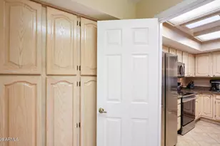 18888 N 91st Ln, Peoria, AZ 85382 - Photo 12