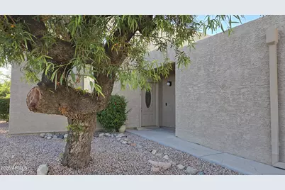 16616 E Palisades Boulevard #109, Fountain Hills, AZ 85268 - Photo 1