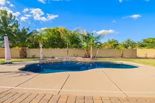 8430 N 181st Dr, Waddell, AZ 85355 - Photo 28