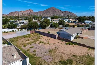 4512 E Turney Avenue #129, Phoenix, AZ 85018 - Photo 1