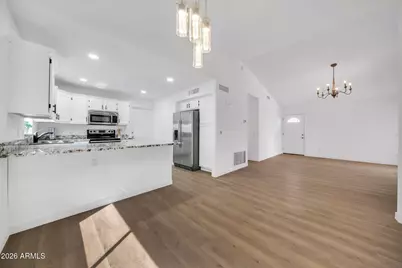 12011 N 79th Lane, Peoria, AZ 85345 - Photo 8