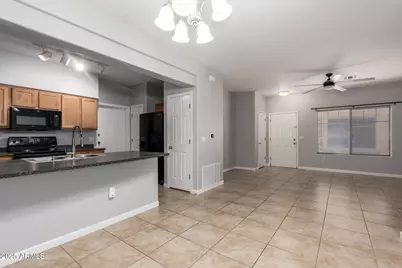 525 N Miller Road #142, Scottsdale, AZ 85257 - Photo 6